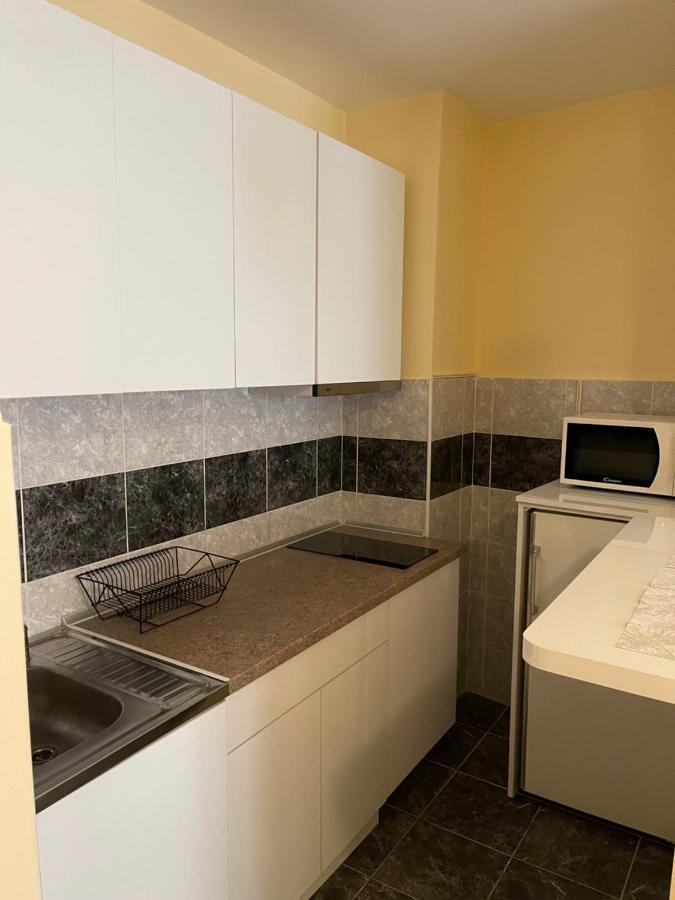 Trident Apartments 2 Ni Dış mekan fotoğraf