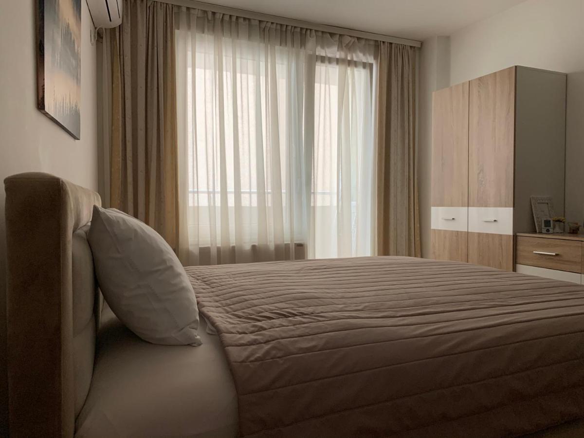 Trident Apartments 2 Ni Dış mekan fotoğraf